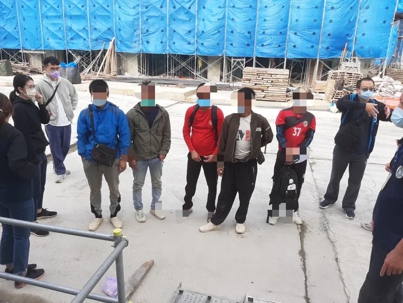 Lao động bất hợp pháp nước ngoài gây tai nạn khiến người khác thương nặng, không thể tìm được thủ phạm, không có cách nào đòi bồi thường