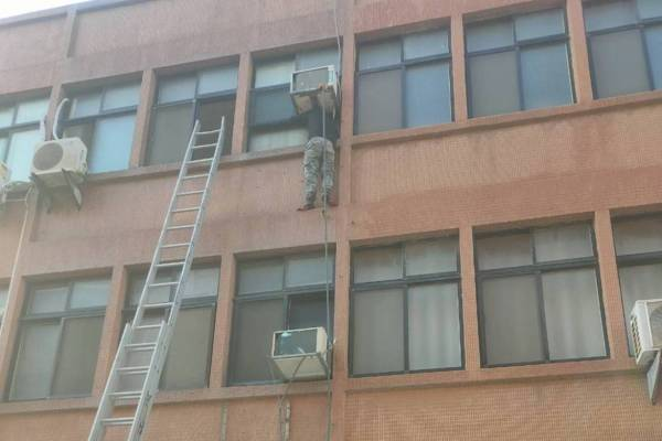 Đài Trung - Đội Chuyên trách Sở Di Dân bắt giữ 8 lao động nhập cư mất liên lạc người Việt Nam và quá trình truy bắt đầy nguy hiểm